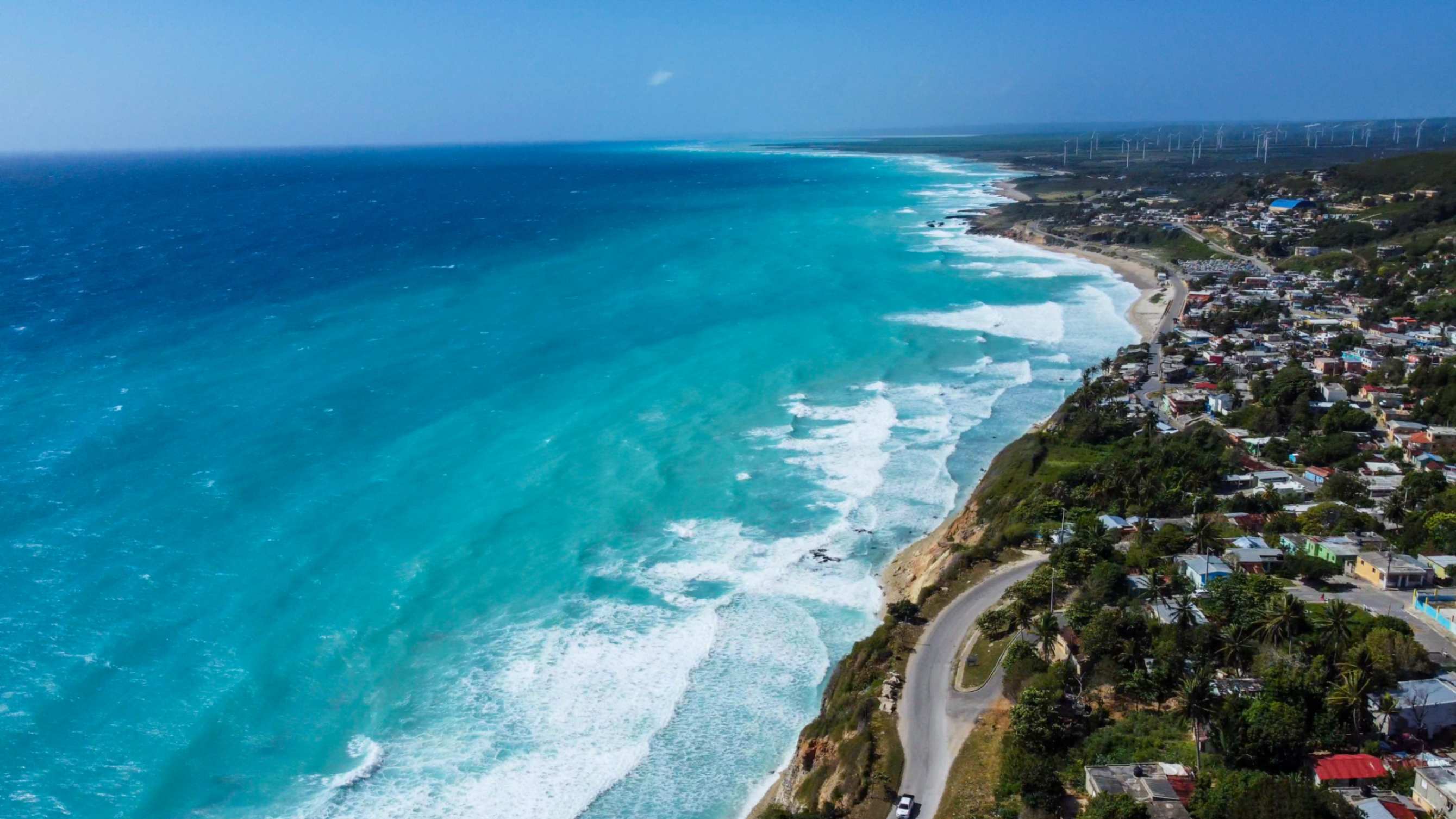 Carretera de la costa sur rumbo a Pedernales