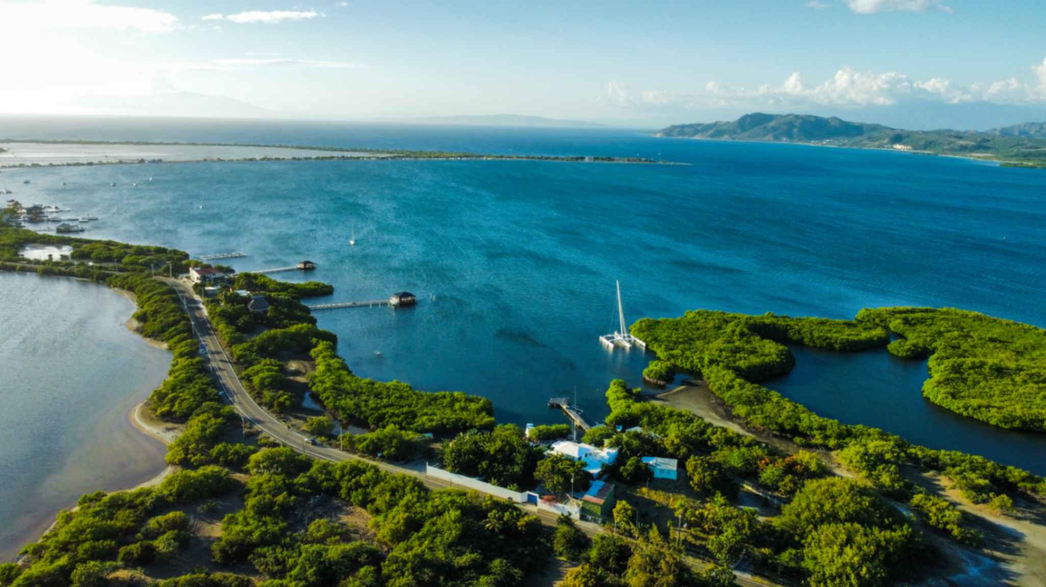 Ruta de acceso hacia las Dunas de Baní desde Baní y Santo Domingo