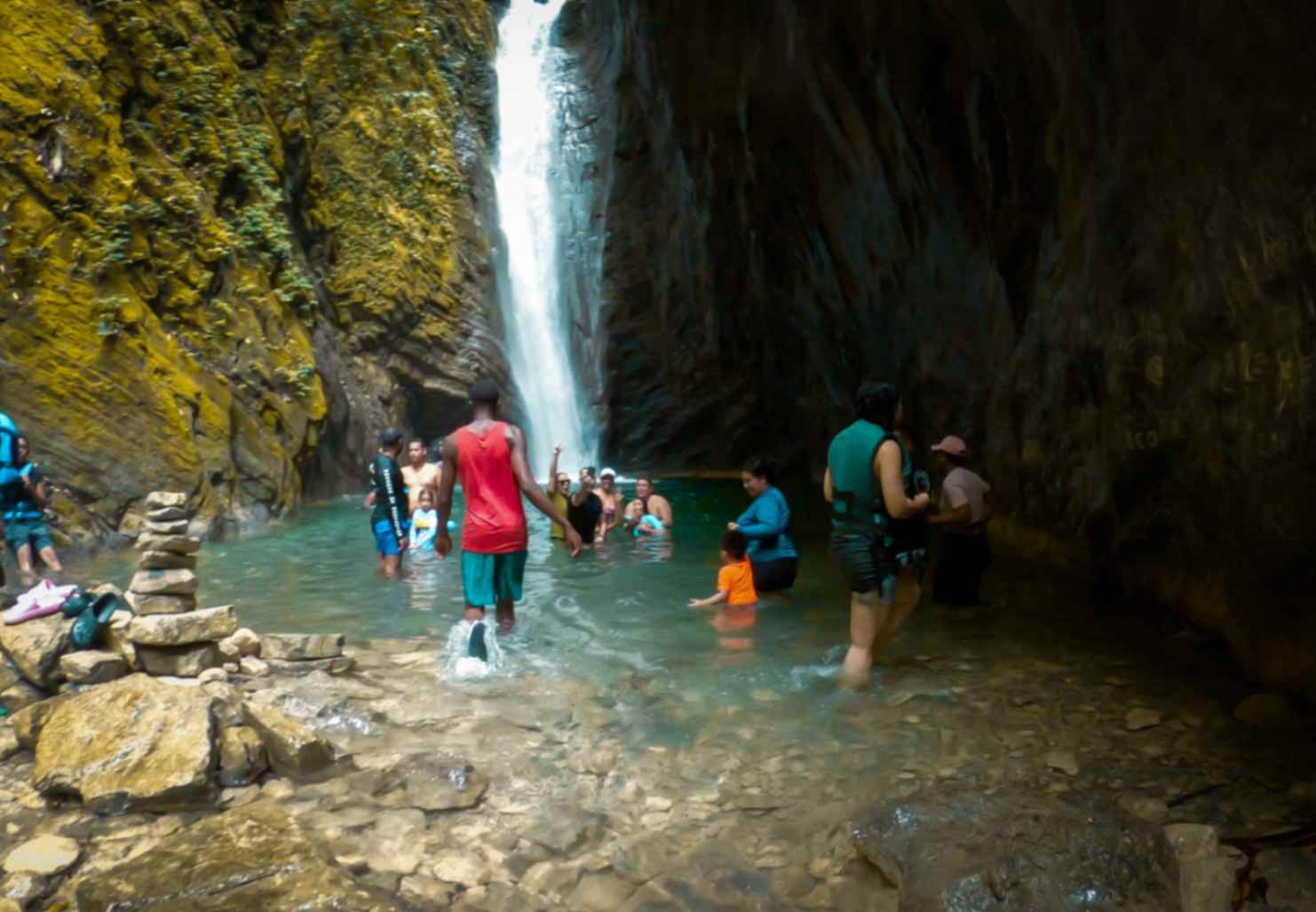 Cascada Las Tainas